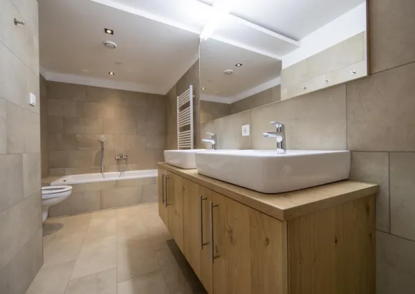 0019 KL Edelweisshaus 11 22