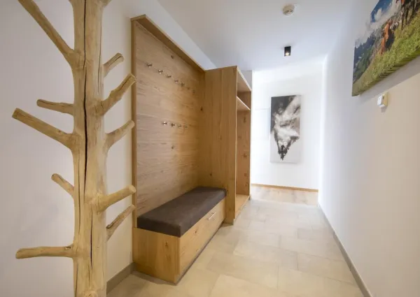 0020 KL Edelweisshaus 13 19