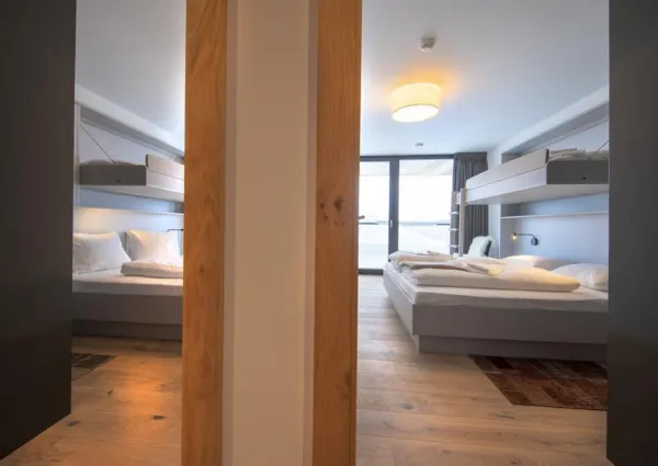 0015 KL Edelweisshaus 14 16