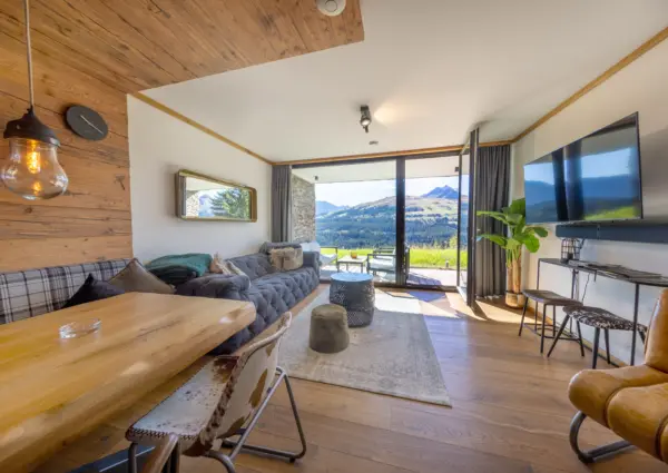 Edelweisshaus Top 2 doorkijk naar woonkamer