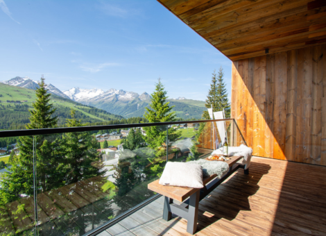 TOP 7 Edelweisshaus Konigsleiten Buiten bankje met uitzicht