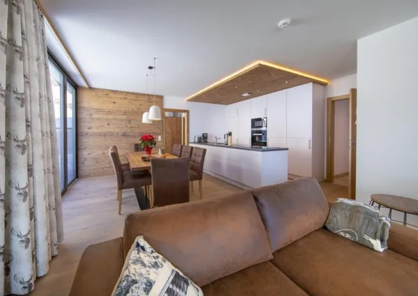 0005 KL Edelweisshaus 8 9