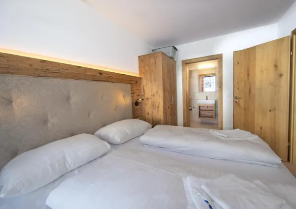 0011 KL Edelweisshaus 8 11