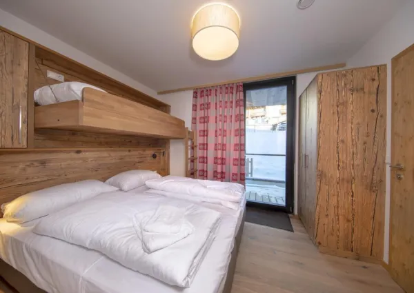 0014 KL Edelweisshaus 8 14