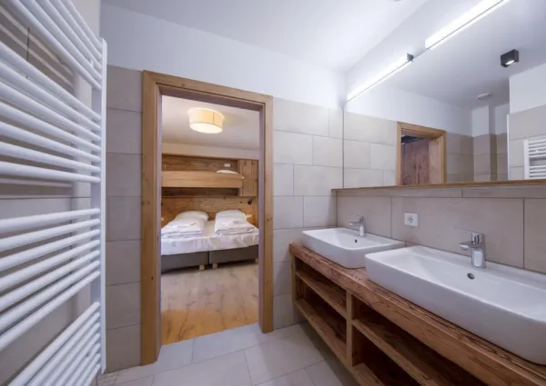 0016 KL Edelweisshaus 8 16