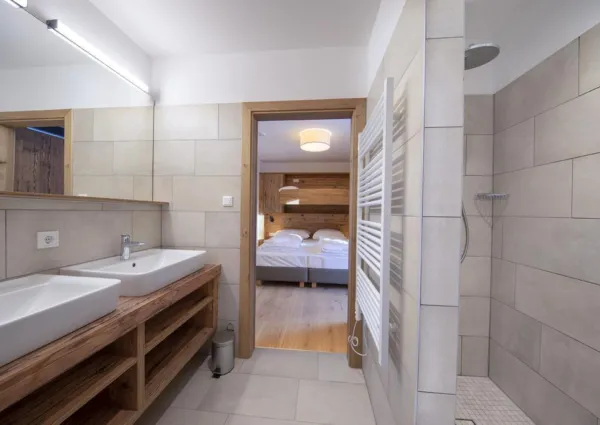 0018 KL Edelweisshaus 8 18