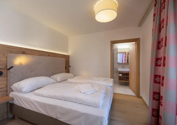 0006 KL Edelweisshaus 9 6