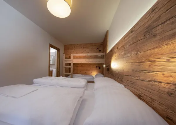 0011 KL Edelweisshaus 9 11