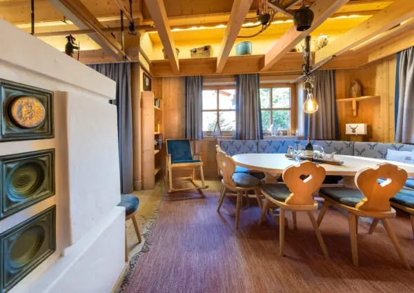 Hochkrimml Falkenstein Dahoam grote eethoek zithoek