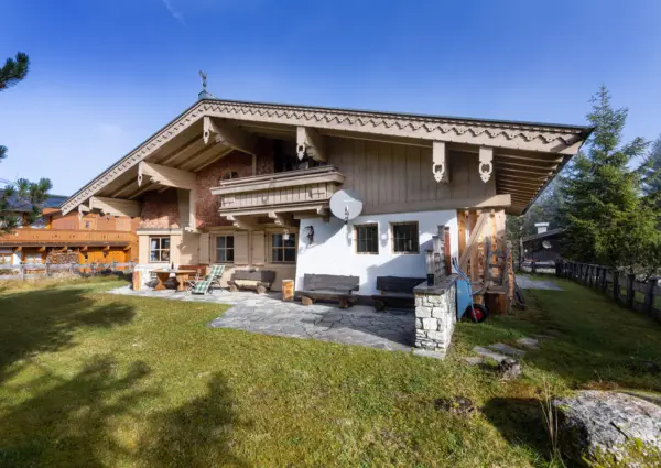 Hochkrimml Falkenstein Dahoam zomer aanzicht 1