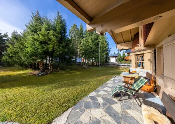 Hochkrimml Falkenstein Dahoam zomer uitzicht terras