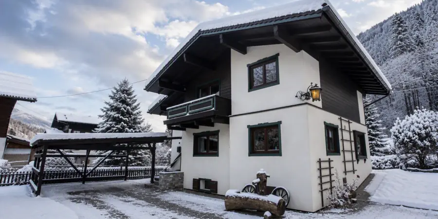 Wald im Pinzgau Ferienhaus Hesse winters