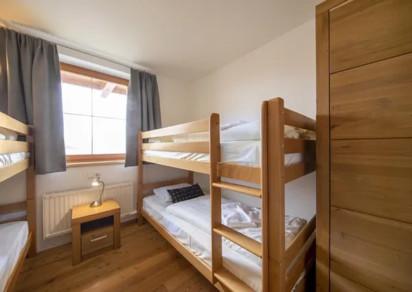 0017 HK Filzsteinanger 225 top 2 15