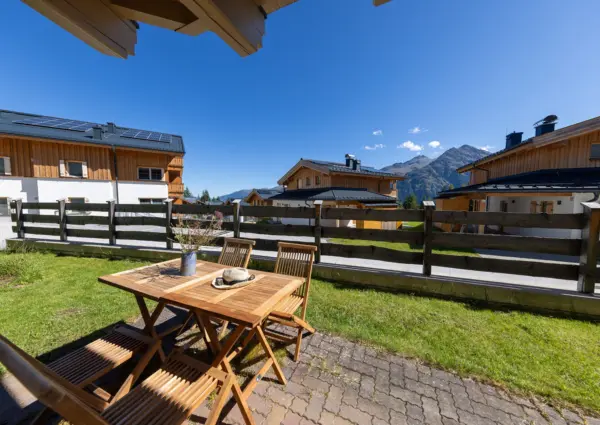 Hochkrimml Gans den Berg 2 zomer uitzicht terras eettafel