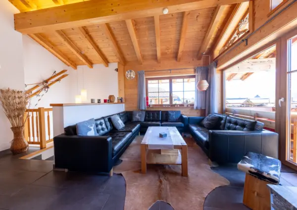 Chalet Bergkristall Grunerstein Bramberg woonkamer zithoek