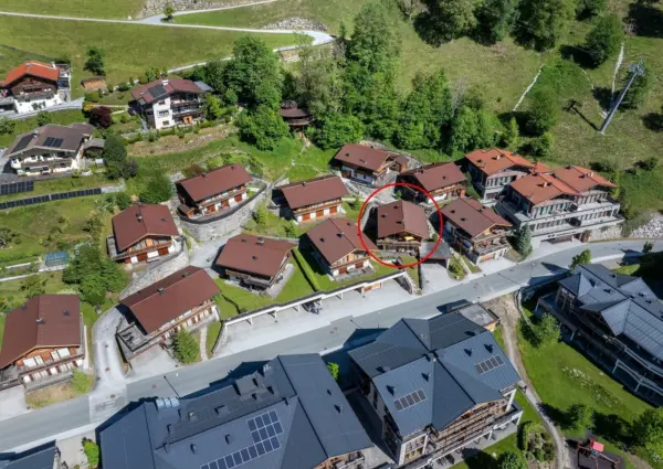 Chalet Bergkristall Grunerstein Bramberg overzicht met cirkel