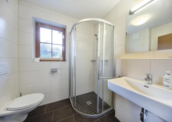 0019 BB Pinzghaus 18