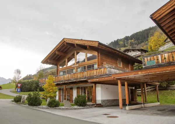 0024 BB Pinzghaus zomer 3