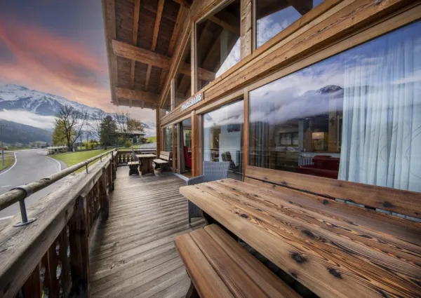 0027 BB Pinzghaus zomer 2a