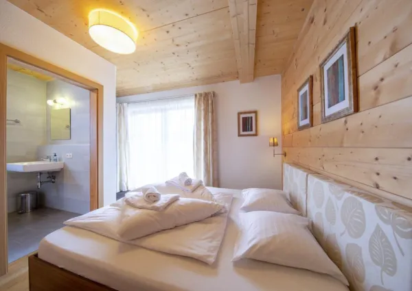 0013 BB Alpenrose 13