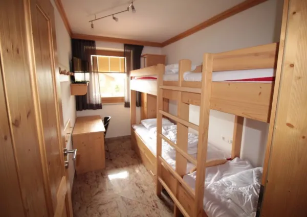 0010 KL Carina 14 20