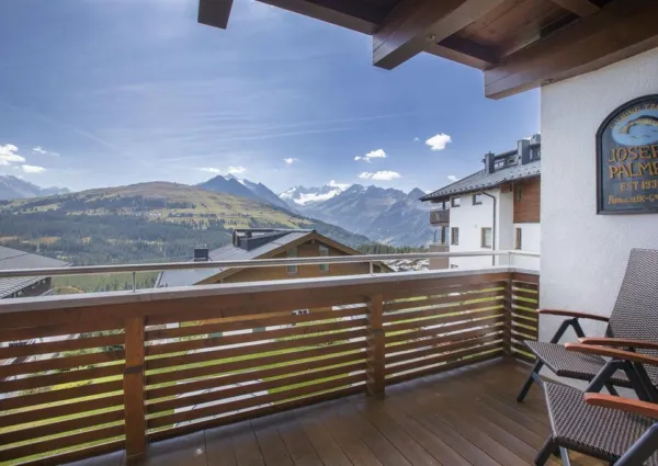 0011 KL Carina 16 11