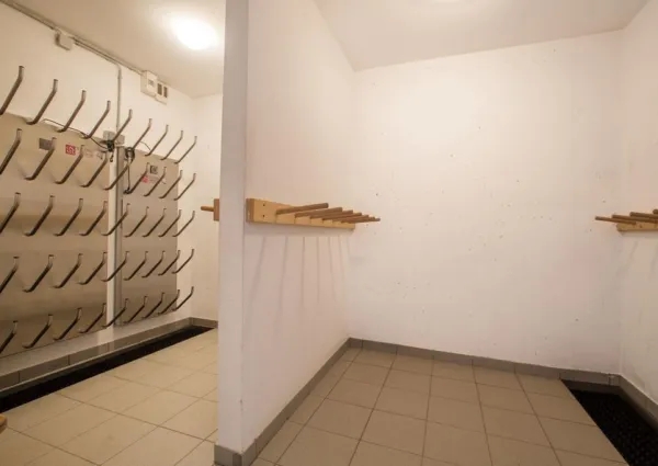 0013 KL Carina 16 13