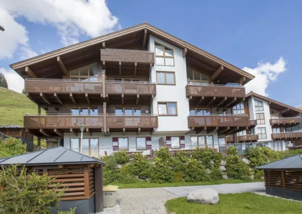 0015 KL Carina 16 zomer 2