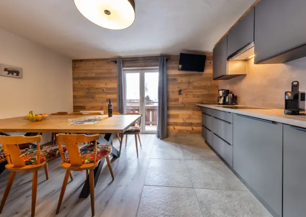 Haus Eckhausl Top 3 Gems Bramberg keuken met eettafel