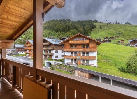 Haus Hut uitzicht balkon