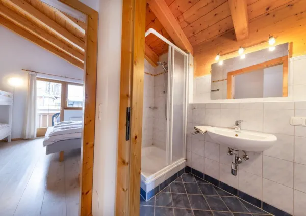 0018 HK Patricia top 1 2024 20