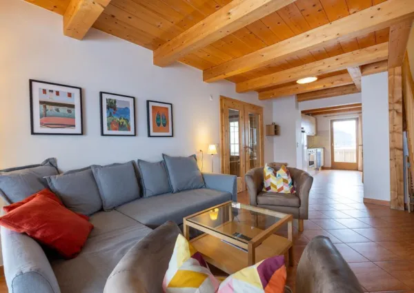 0006 HK Patricia top 1 2024 4