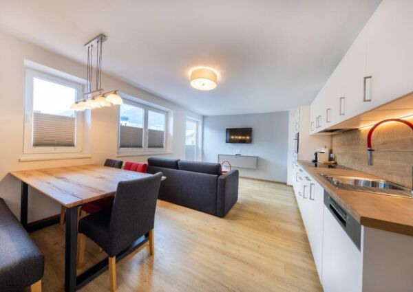 Haus Schnöll Family