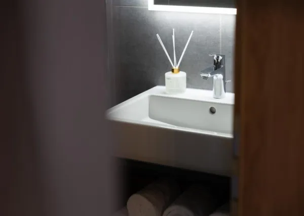 0013 Schoneben App Top 2 13