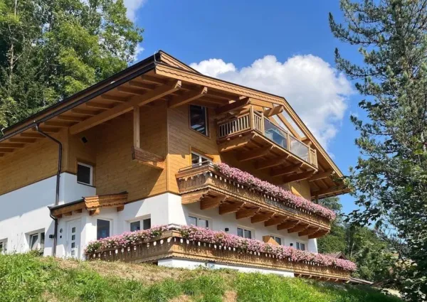 0014 WLD Haus Schoneben zomer 1