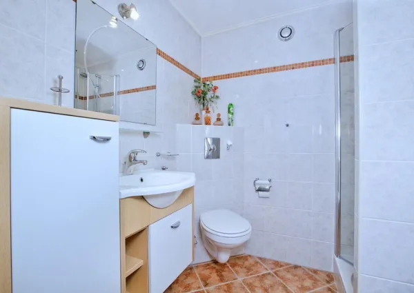 0011 KL Stockl 18 10