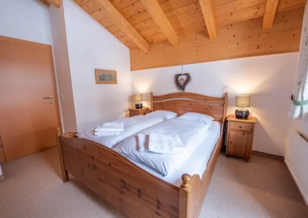 0012 HK Wildkar top 1 12