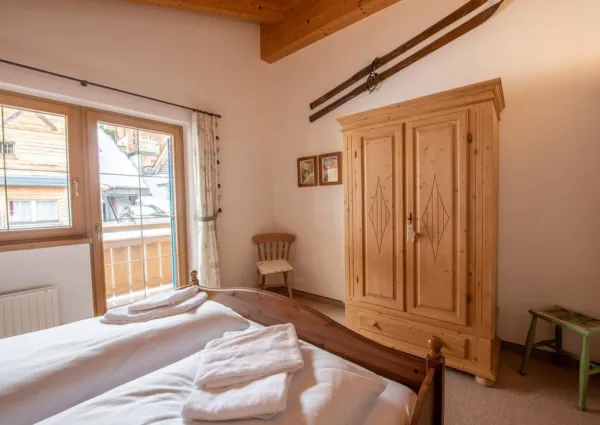 0019 HK Wildkar top 1 18