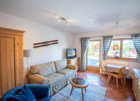 0001 HK Wildkar top 2 1