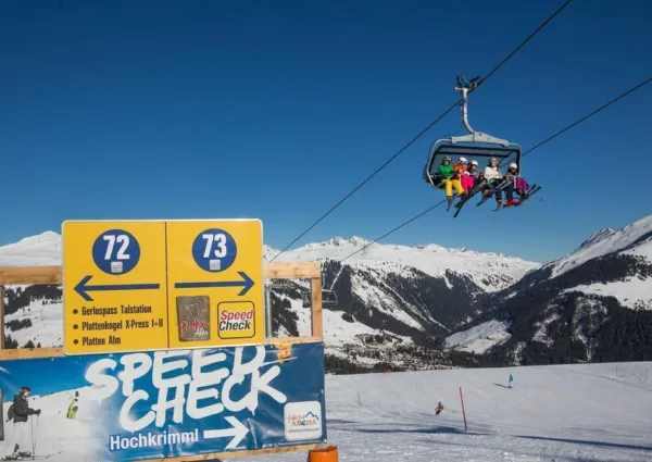 0017 HKR Hochkrimml dorp winter 5