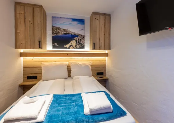 0013 HKR Wildkarblick 12