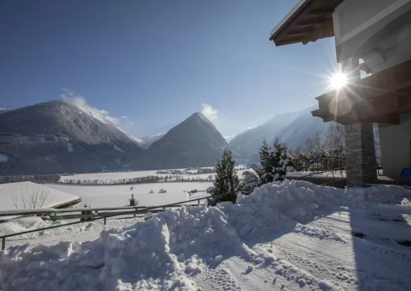 0029 NK Hieburg Lodge winter 12