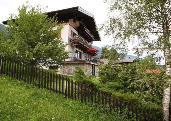 0023 NK Hieburg Lodge zomer 2 1