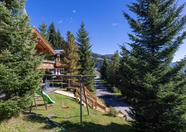 Jan Senn HC3 B Ctte zomer schommel