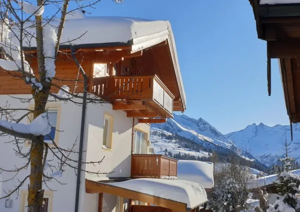 0013 KL Koenigsblick top 4 4