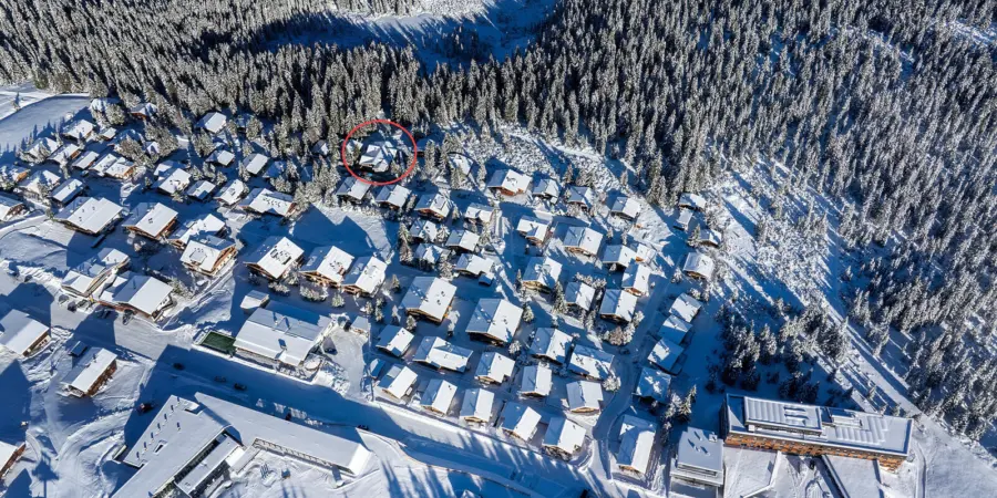 Latschen Lodge ligging winter vanaf piste