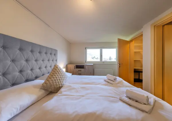 Bramberg Ma La1 slaapkamer kast laag raam