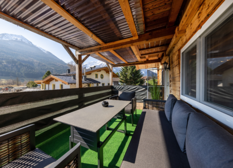 Bramberg Ma La1 terras uitzicht rechts