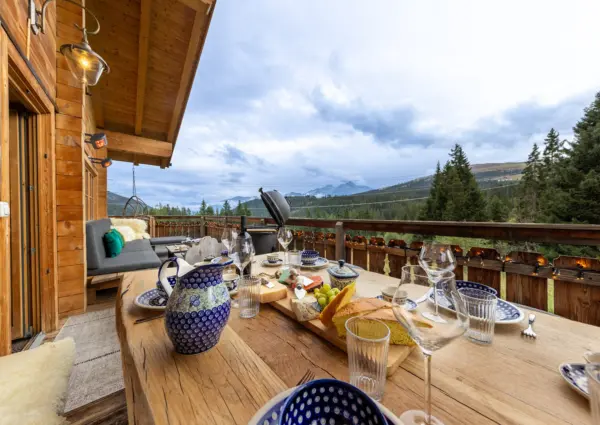 Konigsleiten Moosh C3 B Ctte balkon eettafel