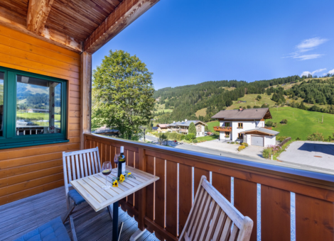Dienten Mountain Resort Top 1 balkonfoto